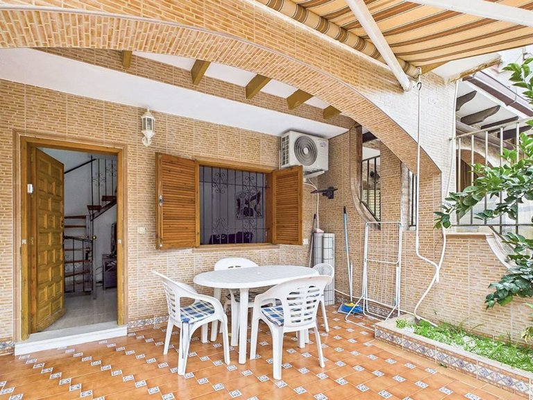 Villa for Sale in Los Alcazares, Murcia 2
