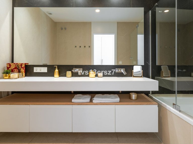 Apartment for Sale in Benahavís, Malaga 25