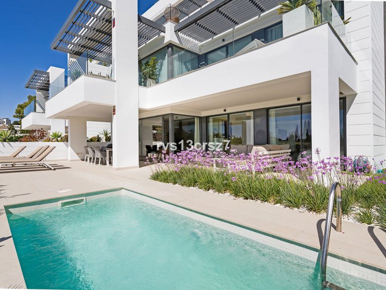 Apartment for Sale in Benahavís, Malaga 31