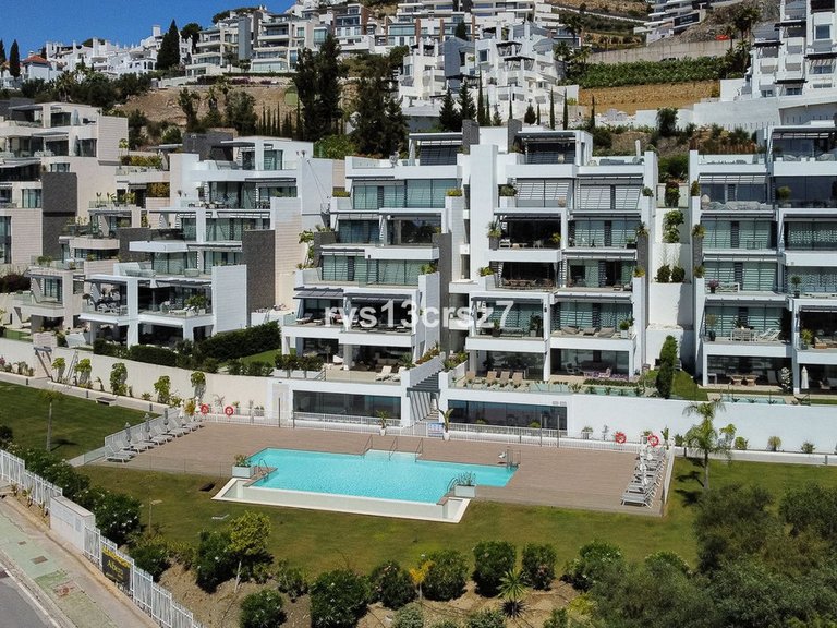 Apartment for Sale in Benahavís, Malaga 44