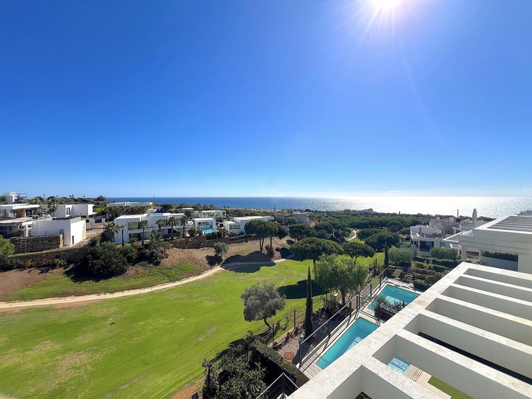 Villa for Sale in Artola, Malaga 10