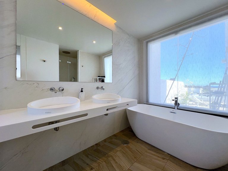 Villa for Sale in Artola, Malaga 15