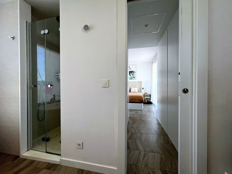 Villa for Sale in Artola, Malaga 17