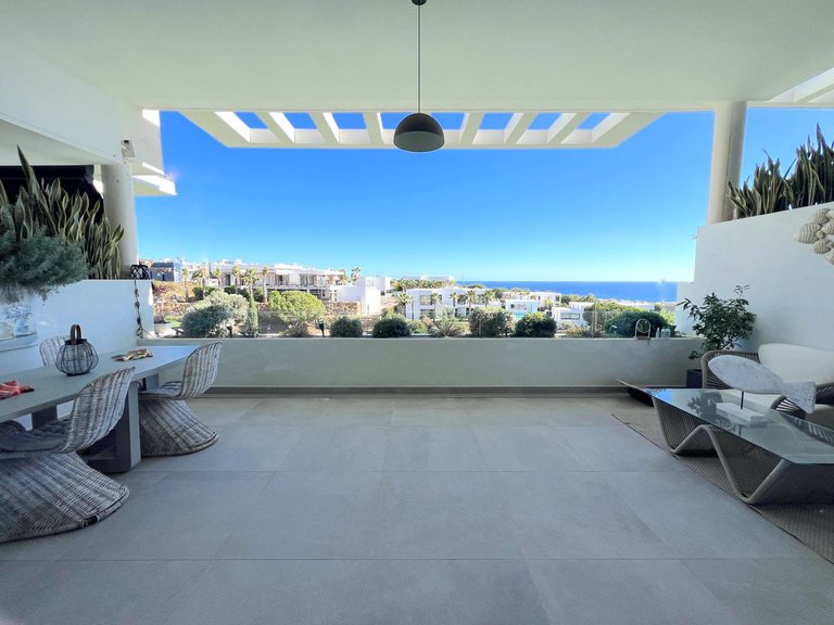 Villa for Sale in Artola, Malaga 18