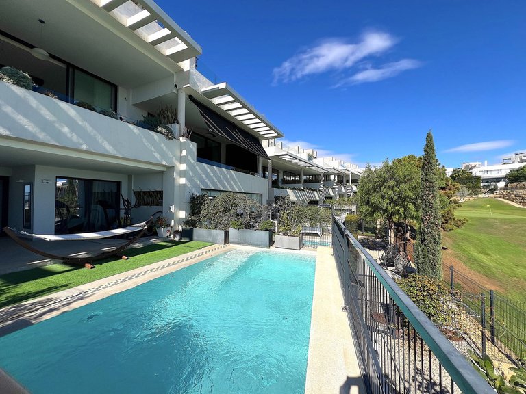 Villa for Sale in Artola, Malaga 21