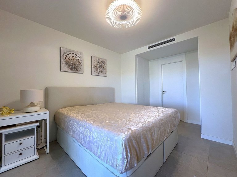Villa for Sale in Artola, Malaga 24