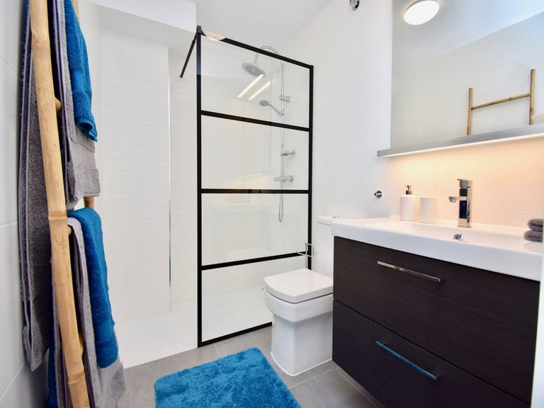 Apartment for Sale in Benalmadena Costa, Malaga 10