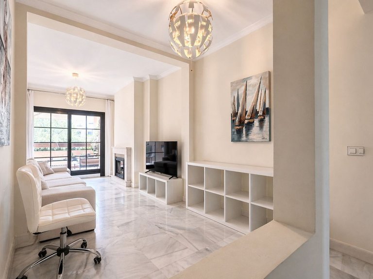 Apartment for Sale in Hacienda Del Sol, Malaga 1