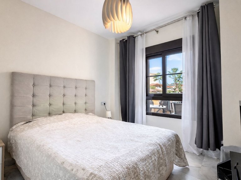 Apartment for Sale in Hacienda Del Sol, Malaga 12