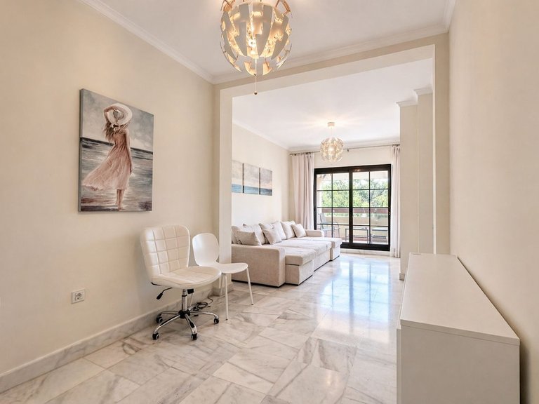 Apartment for Sale in Hacienda Del Sol, Malaga 4