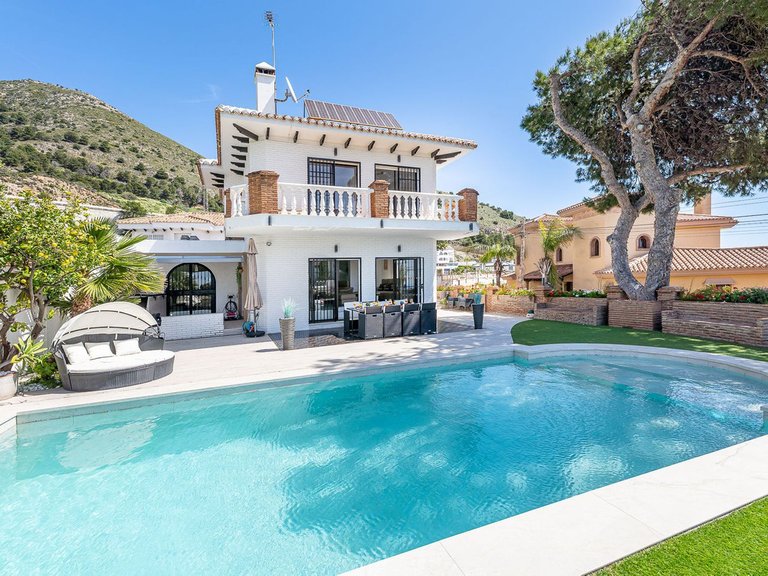 Villa for Sale in Benalmadena, Malaga 25