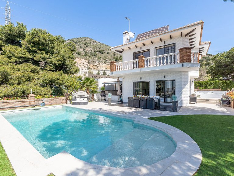 Villa for Sale in Benalmadena, Malaga 3