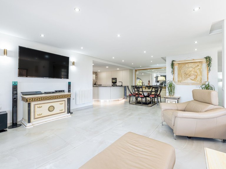 Villa for Sale in Benalmadena, Malaga 4