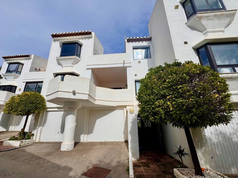 Apartment for Sale in Calahonda, Malaga 18