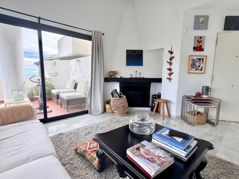 Apartment for Sale in Calahonda, Malaga 3