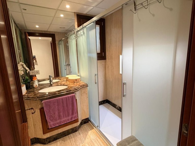 Apartment for Sale in New Golden Mile, Malaga 17