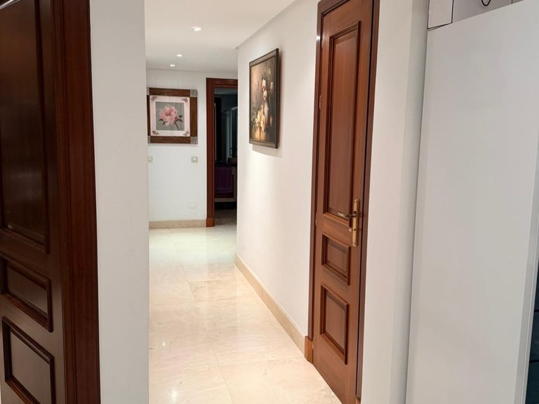 Apartment for Sale in New Golden Mile, Malaga 18