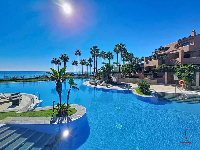 Apartment for Sale in New Golden Mile, Malaga 20