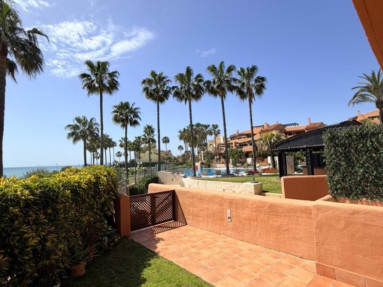 Apartment for Sale in New Golden Mile, Malaga 4