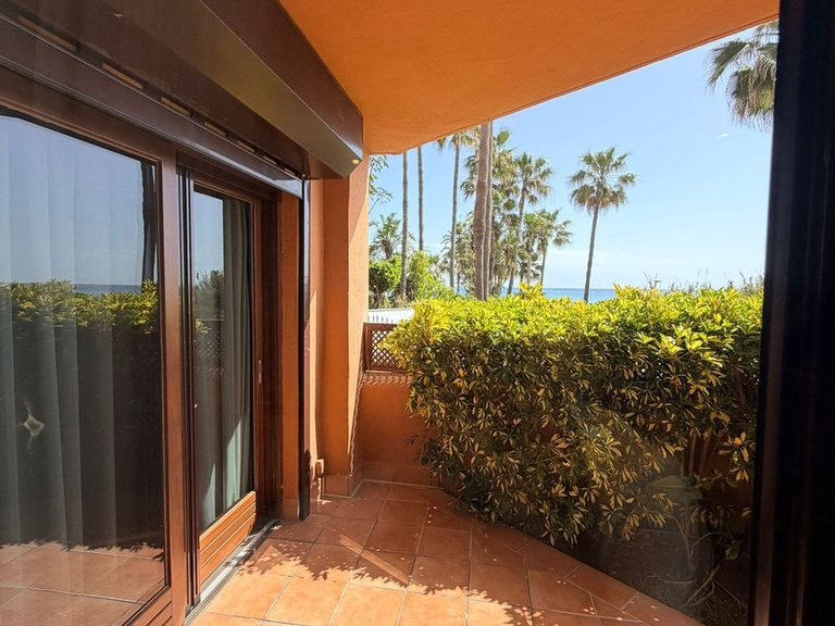Apartment for Sale in New Golden Mile, Malaga 5