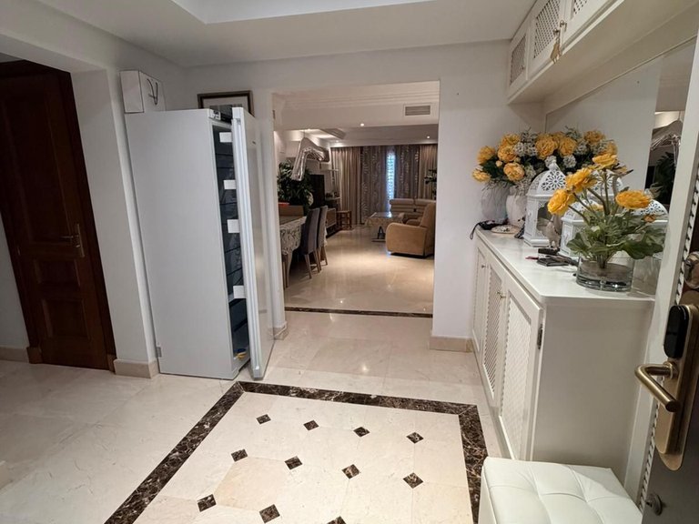 Apartment for Sale in New Golden Mile, Malaga 8