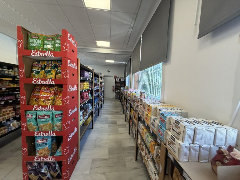Commercial for Sale in La Duquesa, Malaga 4