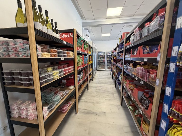 Commercial for Sale in La Duquesa, Malaga 6