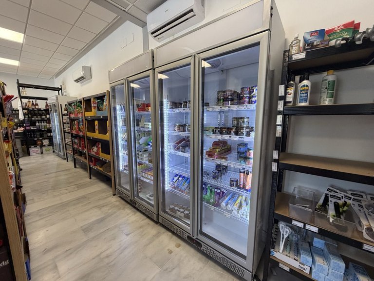 Commercial for Sale in La Duquesa, Malaga 8
