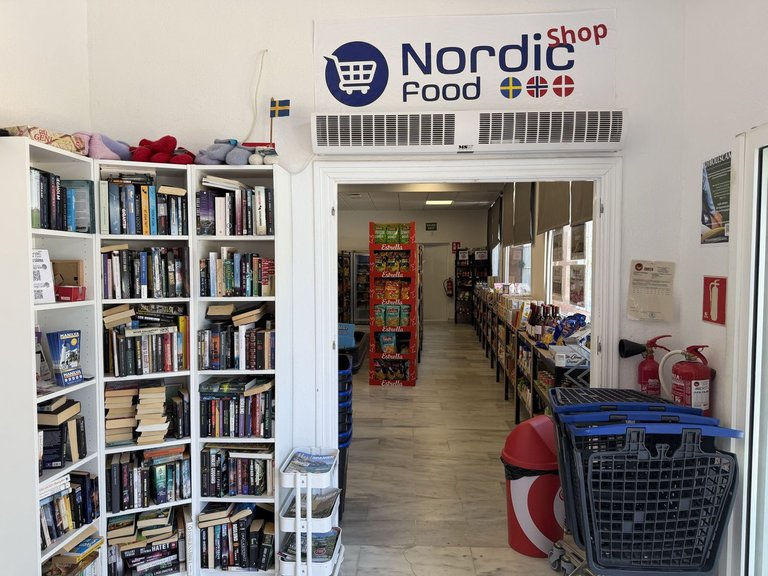 Commercial for Sale in La Duquesa, Malaga 9