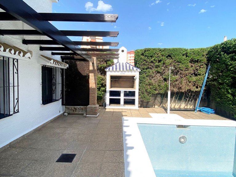 Villa for Sale in Fuengirola, Malaga 2