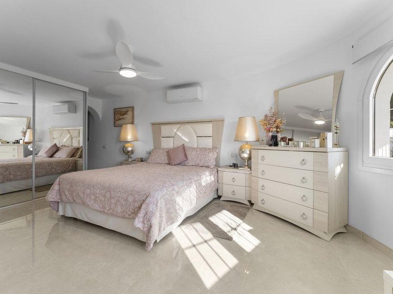 Villa for Sale in Mijas, Malaga 5