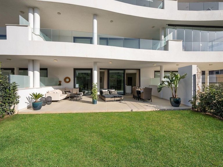 Apartment for Sale in Higueron, Malaga 1