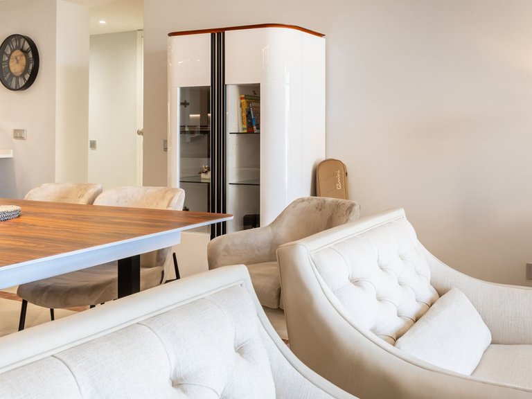 Apartment for Sale in Atalaya, Malaga 11