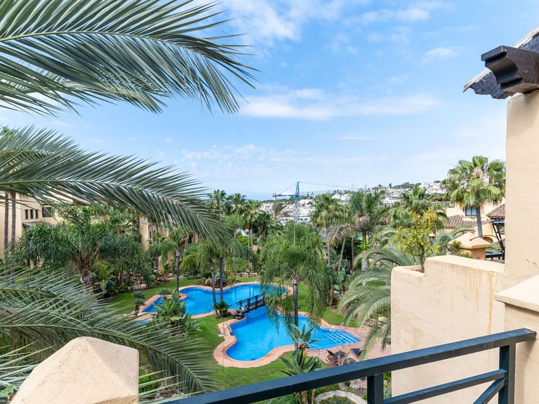 Apartment for Sale in Atalaya, Malaga 14