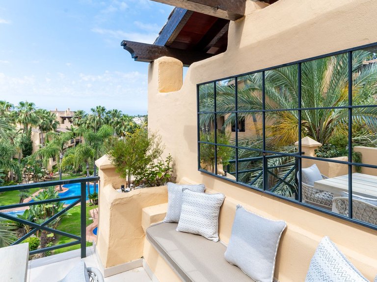 Apartment for Sale in Atalaya, Malaga 15