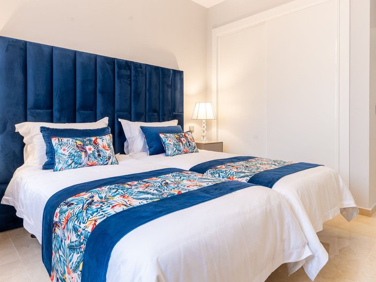 Apartment for Sale in Atalaya, Malaga 17