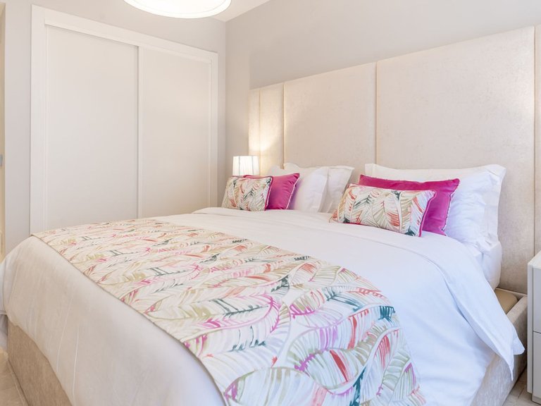 Apartment for Sale in Atalaya, Malaga 20