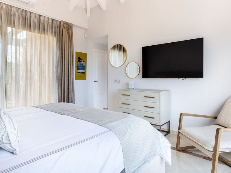 Apartment for Sale in Atalaya, Malaga 23