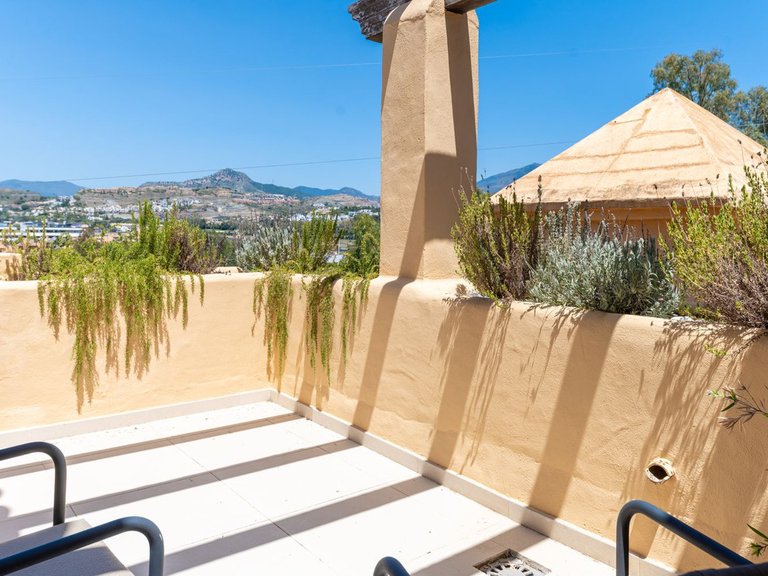 Apartment for Sale in Atalaya, Malaga 33