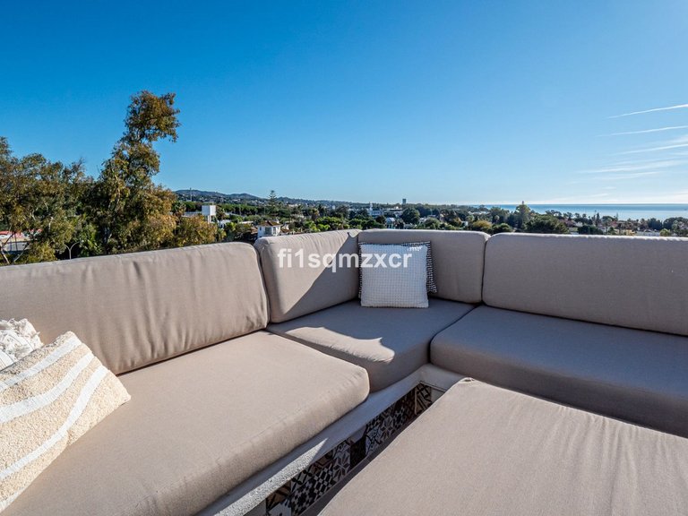 Apartment for Sale in Costabella, Malaga 10