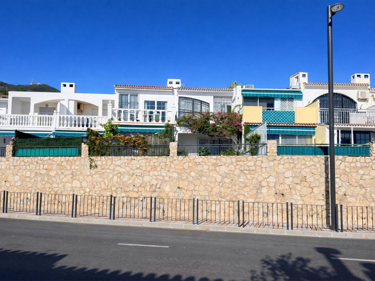Villa for Sale in Benalmadena Pueblo, Malaga 1