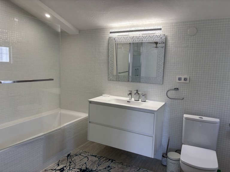 Villa for Sale in Marbella, Malaga 15