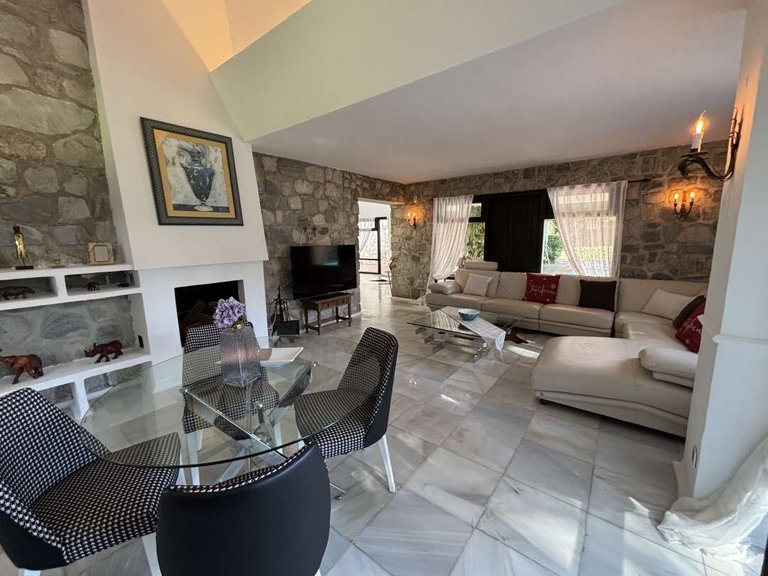Villa for Sale in Marbella, Malaga 6