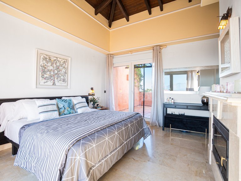 Apartment for Sale in Marbella, Malaga 12
