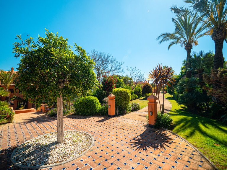 Apartment for Sale in Marbella, Malaga 39