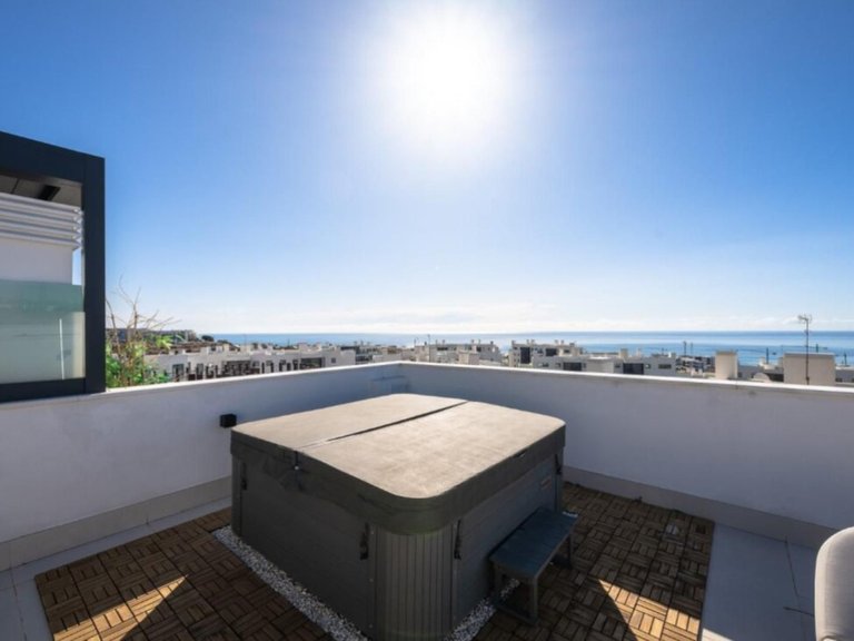 Apartment for Sale in Fuengirola, Malaga 10
