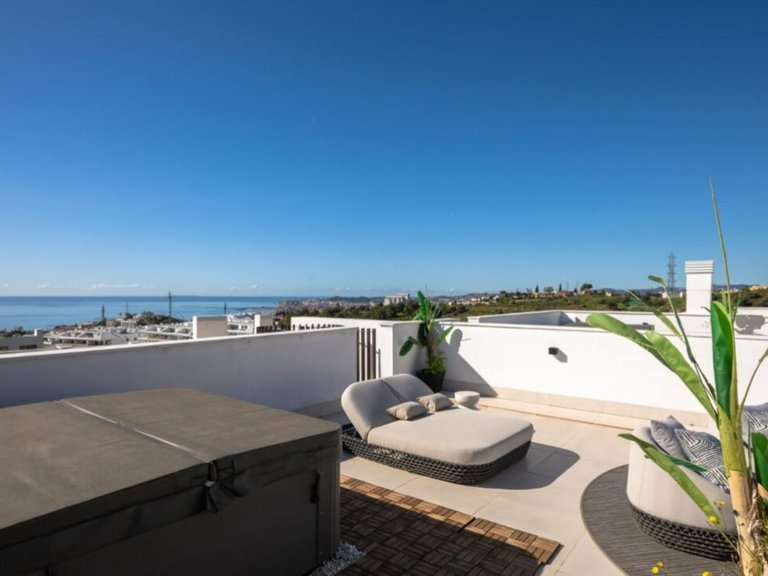 Apartment for Sale in Fuengirola, Malaga 2