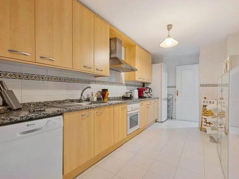 Apartment for Sale in San Pedro De Alcántara, Malaga 10