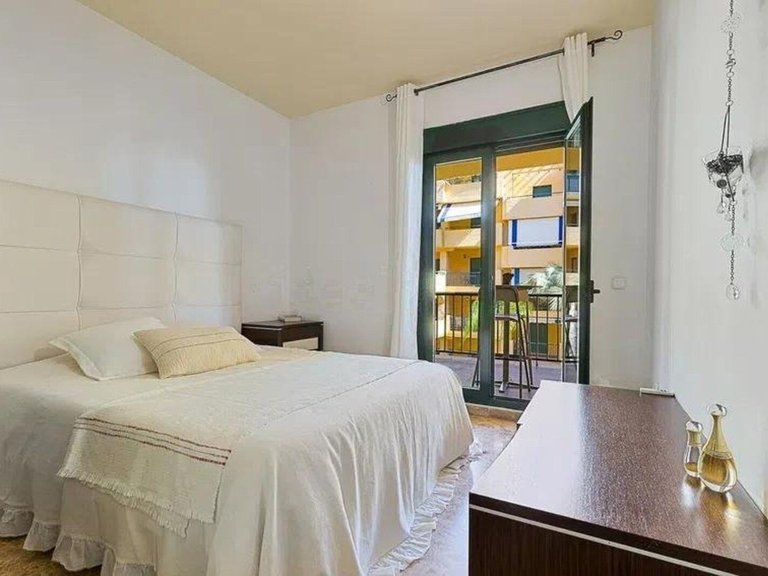 Apartment for Sale in San Pedro De Alcántara, Malaga 14