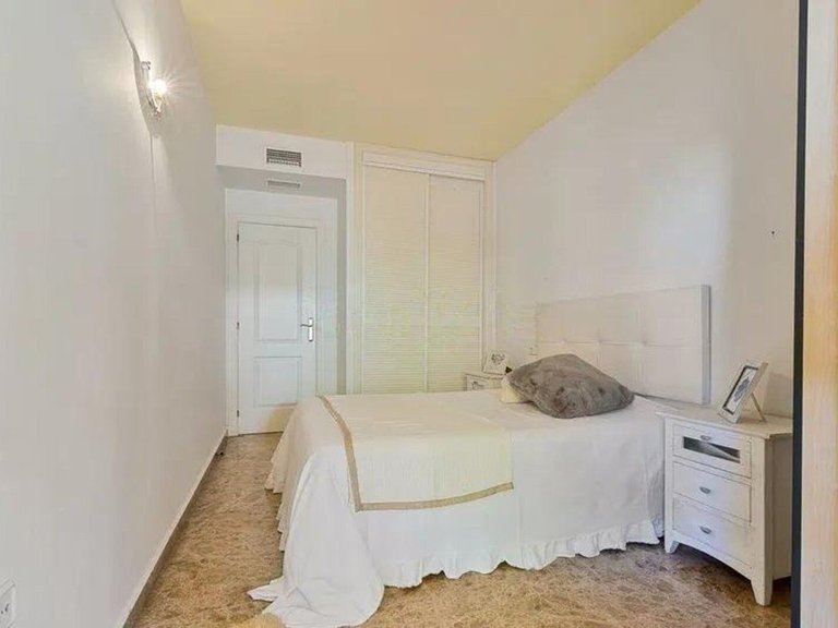 Apartment for Sale in San Pedro De Alcántara, Malaga 17